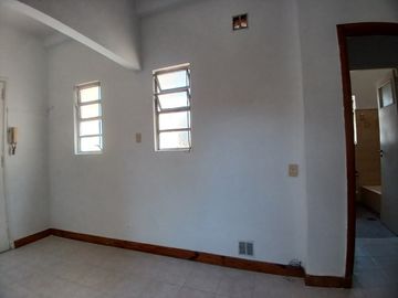 Departamento Tipo Casa en venta en Lanus Oeste