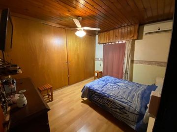 Casa en venta en Parque Quirno