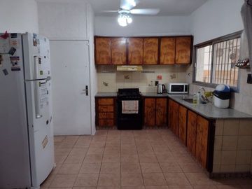 Casa en venta en Parque Quirno