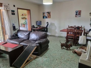Casa PH en venta en Parque Johnston
