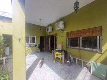 Casa PH en venta en Parque Johnston