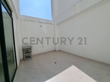 Departamento por estrenar con patio Sector La Florida