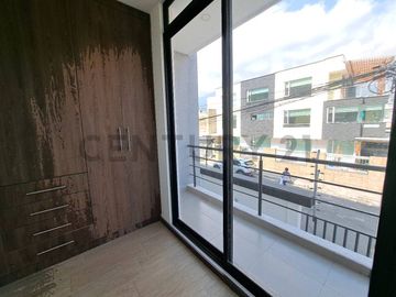 Departamento por estrenar con patio Sector La Florida