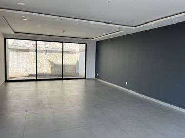Casa nueva en venta Moncayo Zona Esmeralda