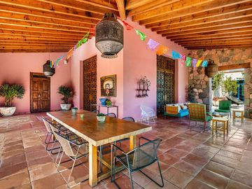 Casa Estilo Hacienda en Venta en San Miguel de Allende – A 10 minutos del Centro