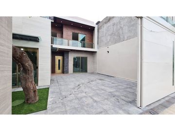 BELLA CASA MODERNA EN PREVENTA EN LIB. NORTE