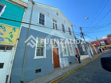 Casa en Venta en Urriola / Almitante Montt