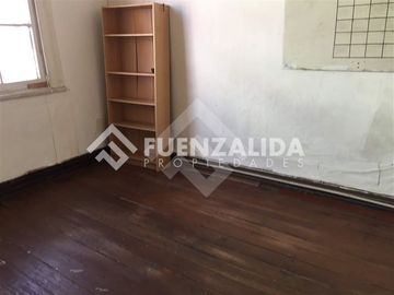 Casa en Venta en Urriola / Almitante Montt