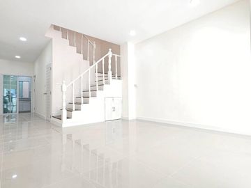 FOR SELL townhouse Nontiwa Garden BTS-Wongwian Yai CX-113722