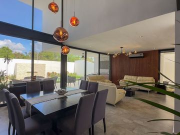 Casa en Venta en privada residencial Parque Natura en Mérida Yucatán.