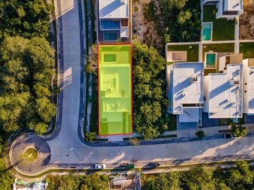 Casa en Venta de 4 Recamaras con sistema inteligente en Priv. Tamara en Mérida