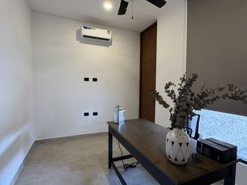 Casa en Venta en exclusiva privada en zona Yucatán Country Club.