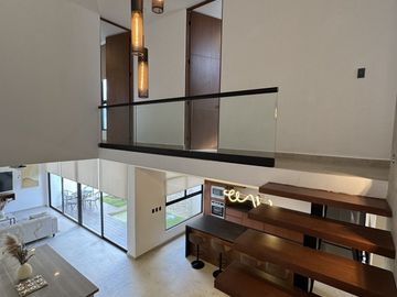 Casa en Venta en exclusiva privada en zona Yucatán Country Club.