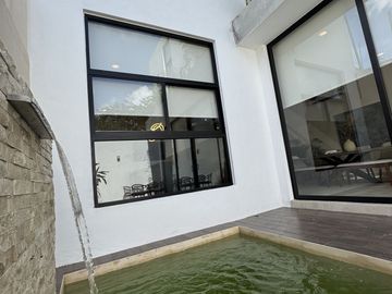 Casa en Venta en exclusiva privada en zona Yucatán Country Club.