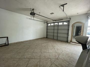 CASA EN VENTA, COL. VALLE DORADO, REYNOSA, TAM.