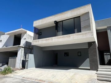 Casa en Venta en Santiago