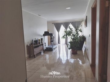 Casa en Venta en Frente a colegio Virginia Subercaseaux