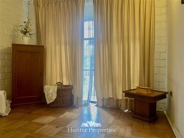 Casa en Venta en **Alhué con avenida Colon