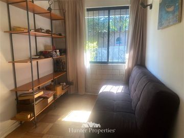 Casa en Venta en **Alhué con avenida Colon