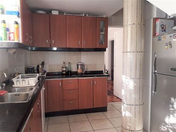 Casa en Venta en IV Centenario / cercano Lider Express