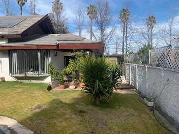 Casa en Venta en Cerro Franciscano, Camino Las Flores / ideal para residencial estudiante u hogar de ancianos