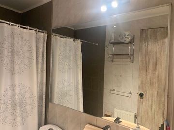 Casa en Venta en Cerro Franciscano, Camino Las Flores / ideal para residencial estudiante u hogar de ancianos