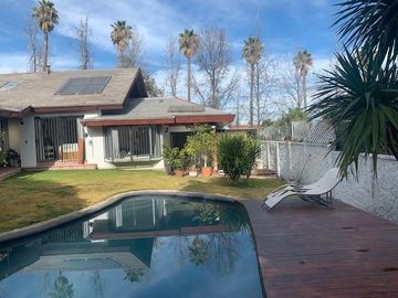 Casa en Venta en Cerro Franciscano, Camino Las Flores / ideal para residencial estudiante u hogar de ancianos