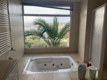 Casa en Venta en La Herradura / Nueva Costanera