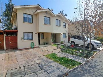 Casa en Venta en Berta Correa 2010