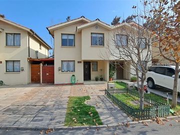 Casa en Venta en Berta Correa 2010