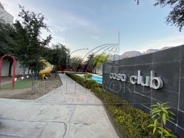 Casas Venta Santa Catarina  27-CV-5320