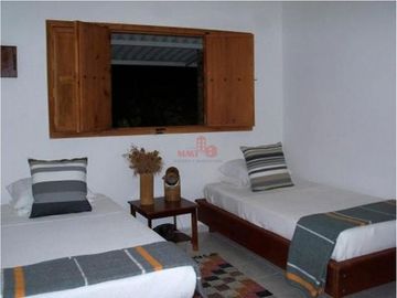 Maat vende Finca  Villeta Salitre Negro 12.000mtrs $1.050 Millones