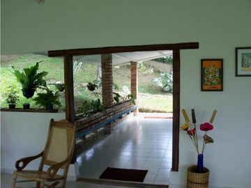 Maat vende Finca  Villeta Salitre Negro 12.000mtrs $1.050 Millones