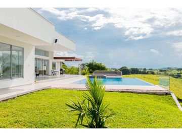 VENTA CASA CAMPESTRE CON PISCINA VIA ALCALA PEREIRA