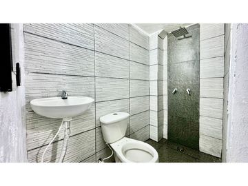 CASA  UNIFAMILIAR EN VENTA ALCALA