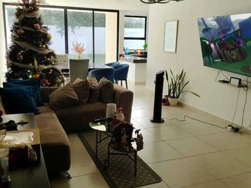Casa(45) en Venta en Palta 152  Jardín Residencial en Cholul