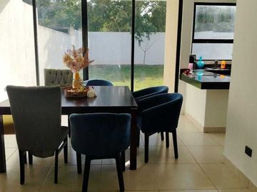 Casa(45) en Venta en Palta 152  Jardín Residencial en Cholul