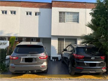 CASA EN VENTA  EN VILLAS