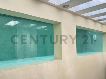Hermosa Casa en Venta en La Molina