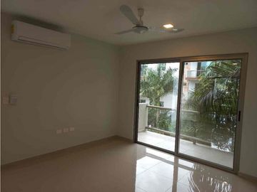 3 habitaciones 2 baños súper amplio departamento en venta PdC