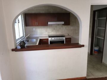 MEGA SEGURIDAD  Y JARDÍN PRIVADO