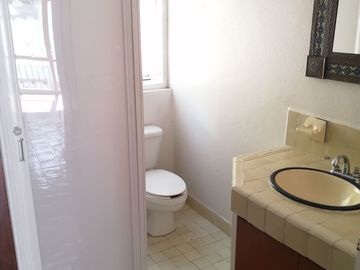 MEGA SEGURIDAD  Y JARDÍN PRIVADO