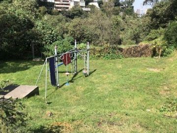 MEGA SEGURIDAD  Y JARDÍN PRIVADO