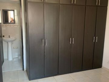 Venta Apto Alamos, C Piso 9 Con Ascensor, Cali.