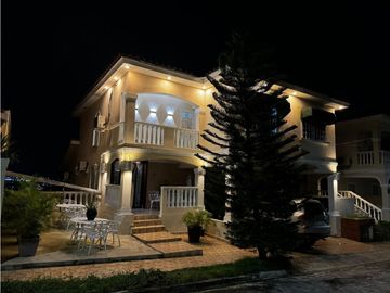 Se vende Casa en Bosques de cibeles, Altos de Panama