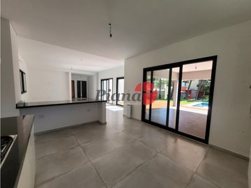 Casa en Venta - Zona Norte - A estrenar - Calidad de Construcción