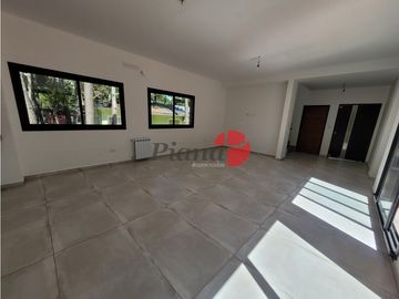 Casa en Venta - Zona Norte - A estrenar - Calidad de Construcción