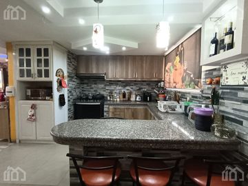 CASA RENTERA EN VENTA SECTOR QUITUMBE