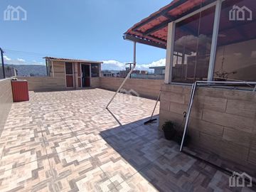 CASA RENTERA EN VENTA SECTOR QUITUMBE