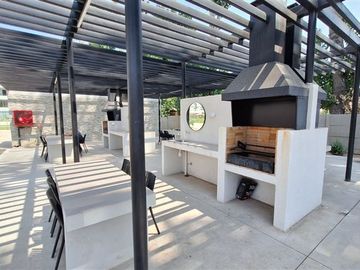 Departamento en Venta en Av. Pedro Fontova / calle Santa Rosa